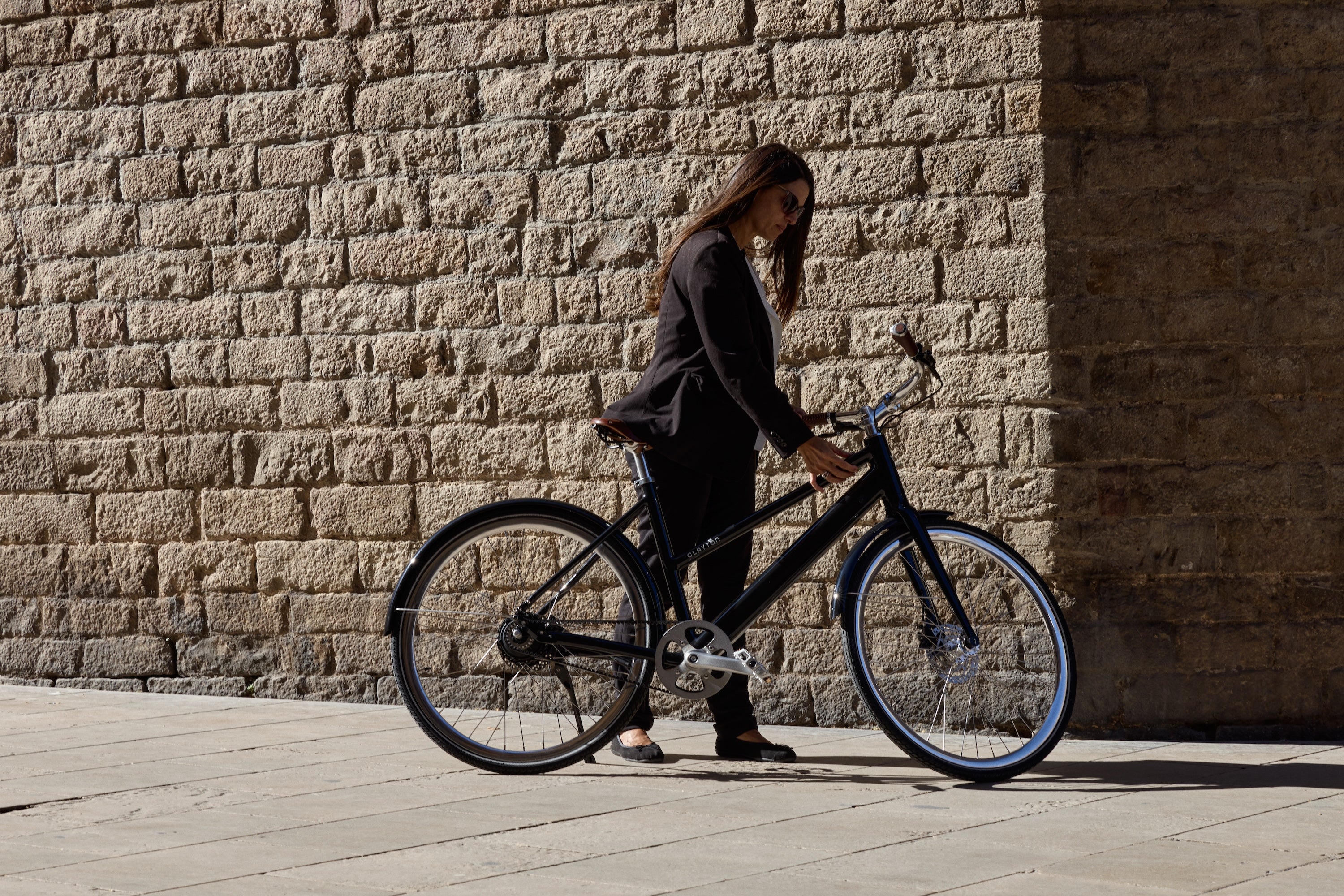 Clayton O2. Leichtes urban E-Bike mit klassischem, minimalistischem Design. Clayton Bikes.